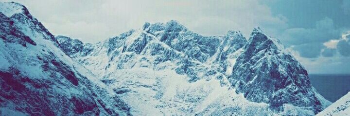 Anushaaay's profile banner image