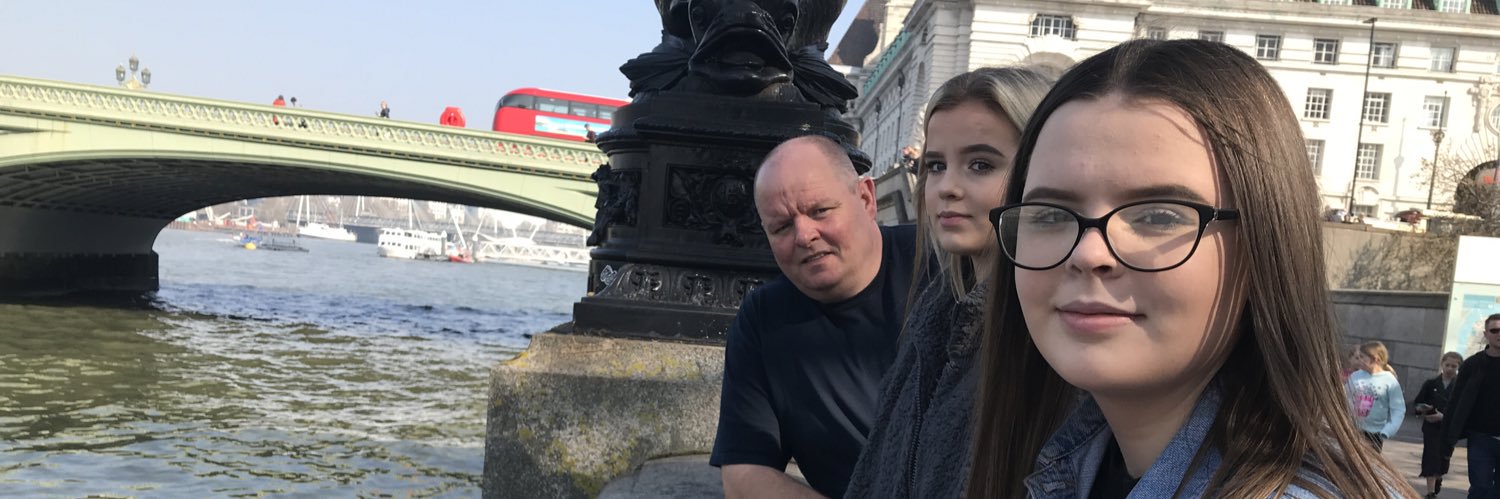 rea_claire's profile banner image