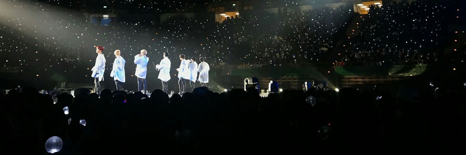 𝐳𝐦𝐨𝐨𝐧 🌕🏳️‍🌈 banner