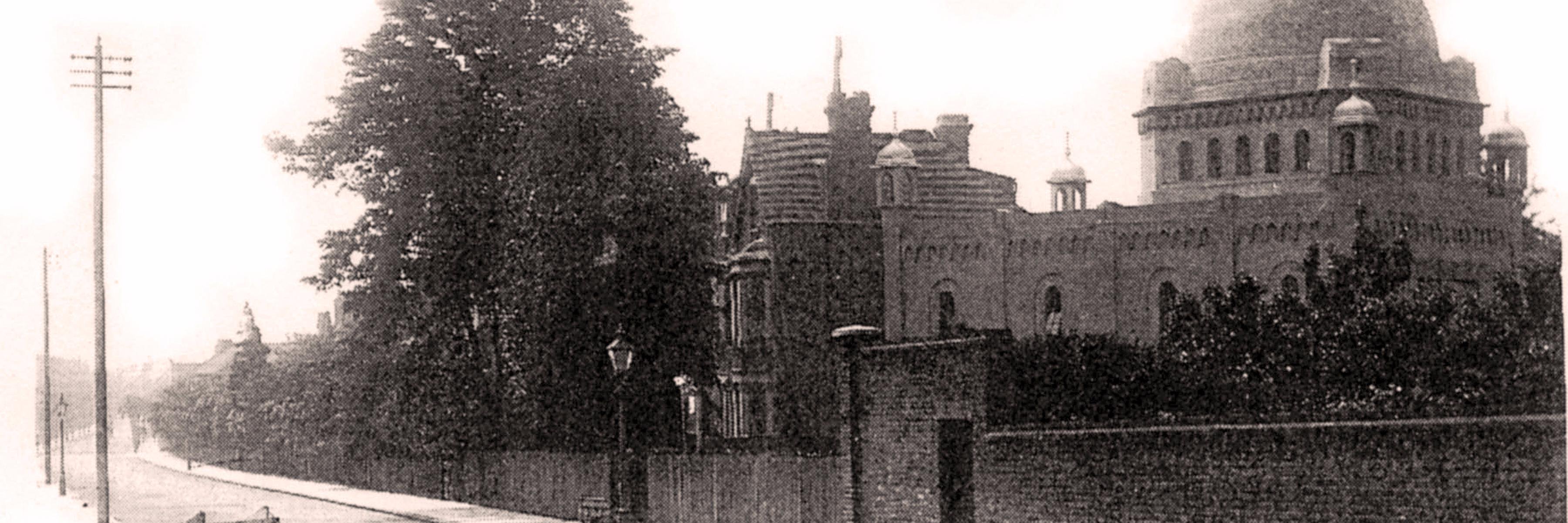 fazl_mosque's profile banner image