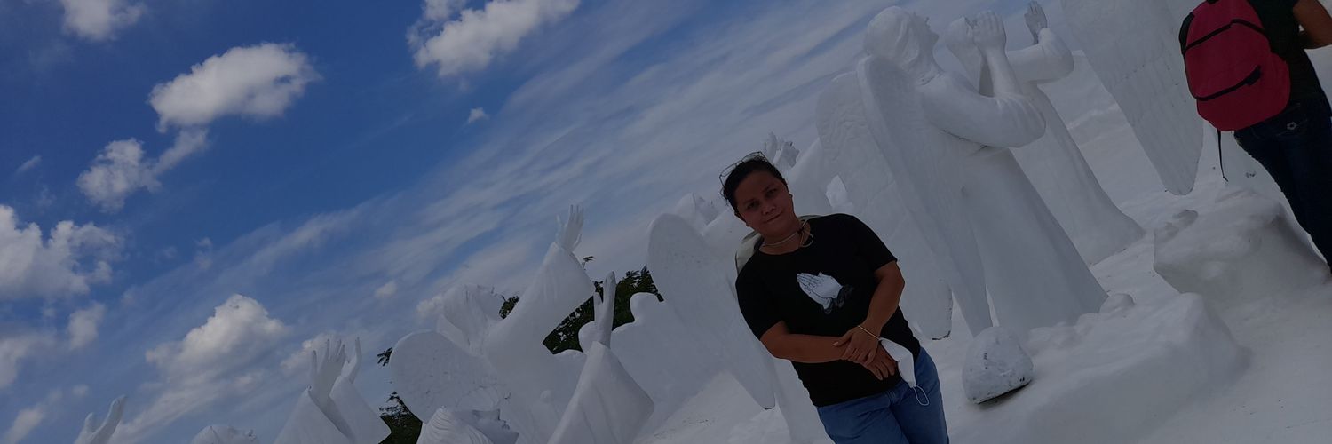 MirandaVeron's profile banner image