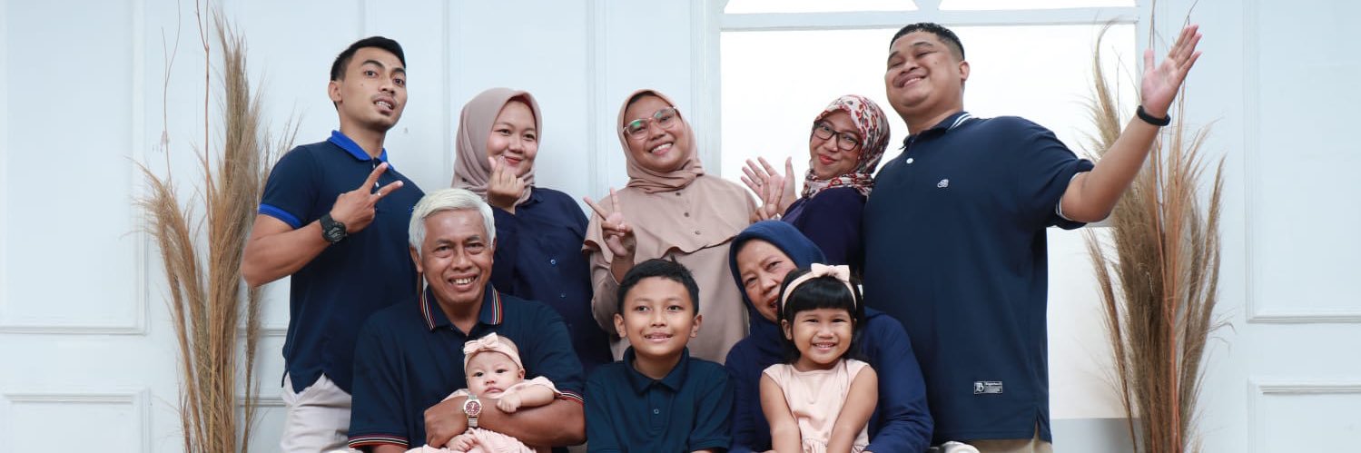 ekaanggorokasih's profile banner image