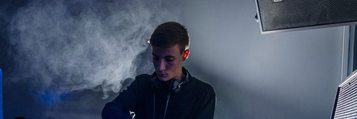 adriandeves's profile banner image