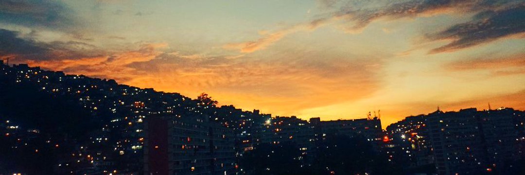 R☀️. banner