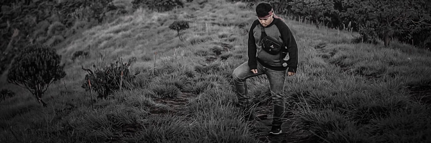 simemeeet's profile banner image