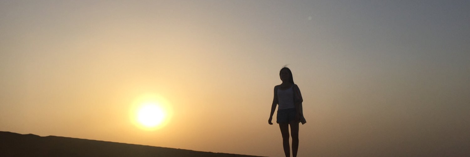 ViviEscobarF's profile banner image