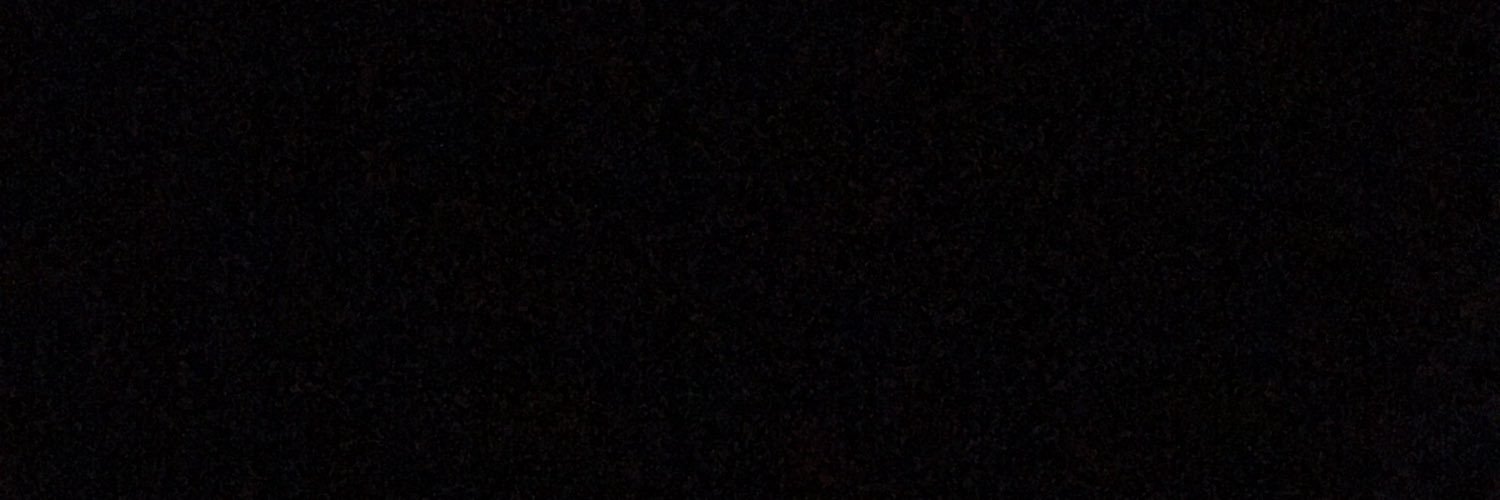 liiV_8's profile banner image