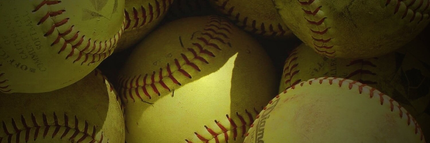 Softball_com's profile banner image
