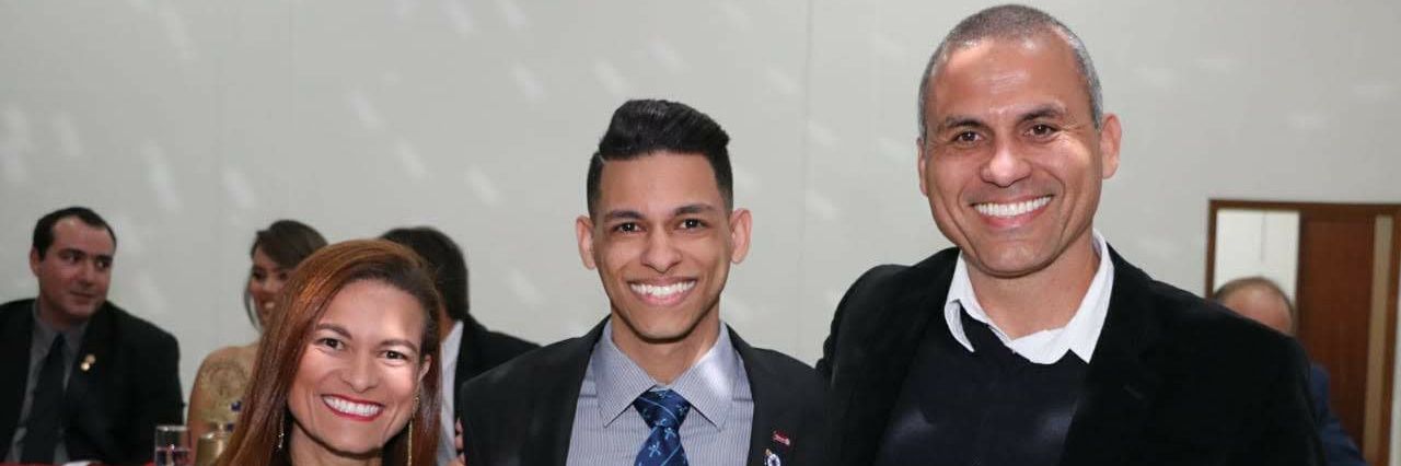 vitorlo's profile banner image
