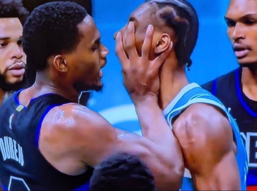 🚫✈️🗺️ banner