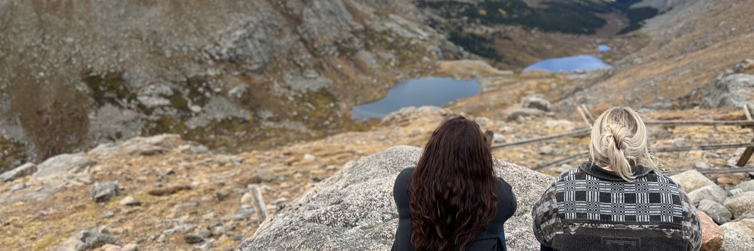 hannahbouvy's profile banner image