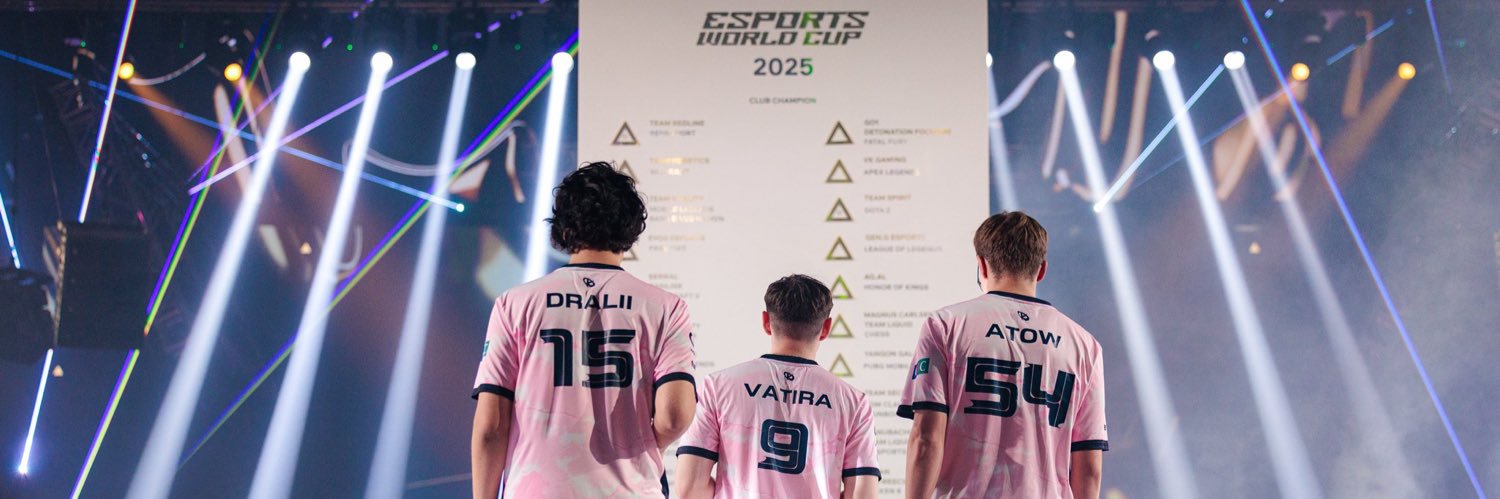 chmury_'s profile banner image