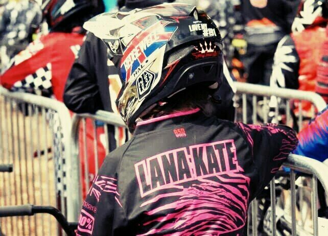 LanaKateRedgewe's profile banner image