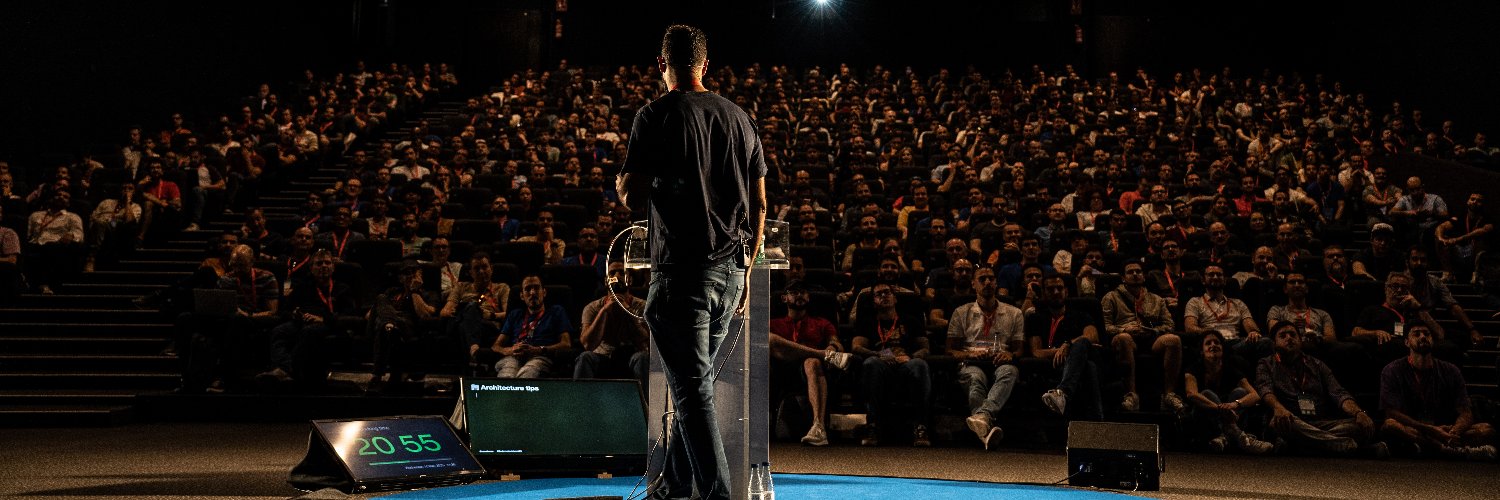 César Alberca Profile Banner