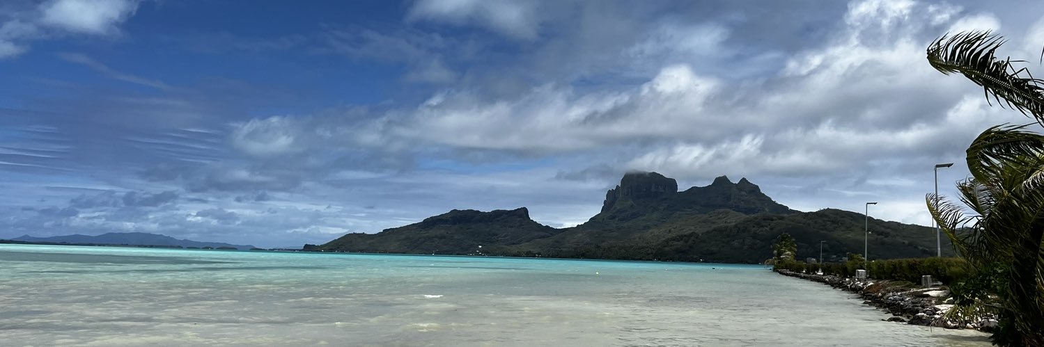 bro.hugs (no homo) 🇺🇸 banner