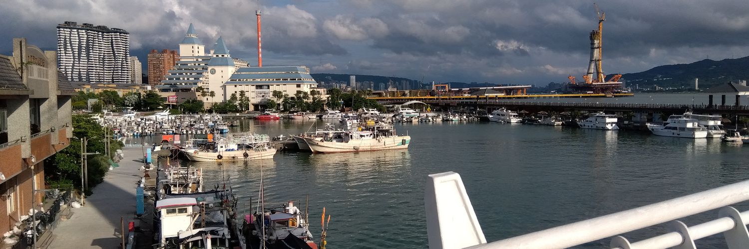 依伯@低浮上 banner