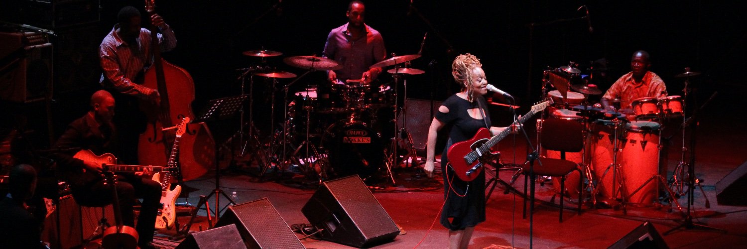 Cassandra Wilson 🇺🇸 banner