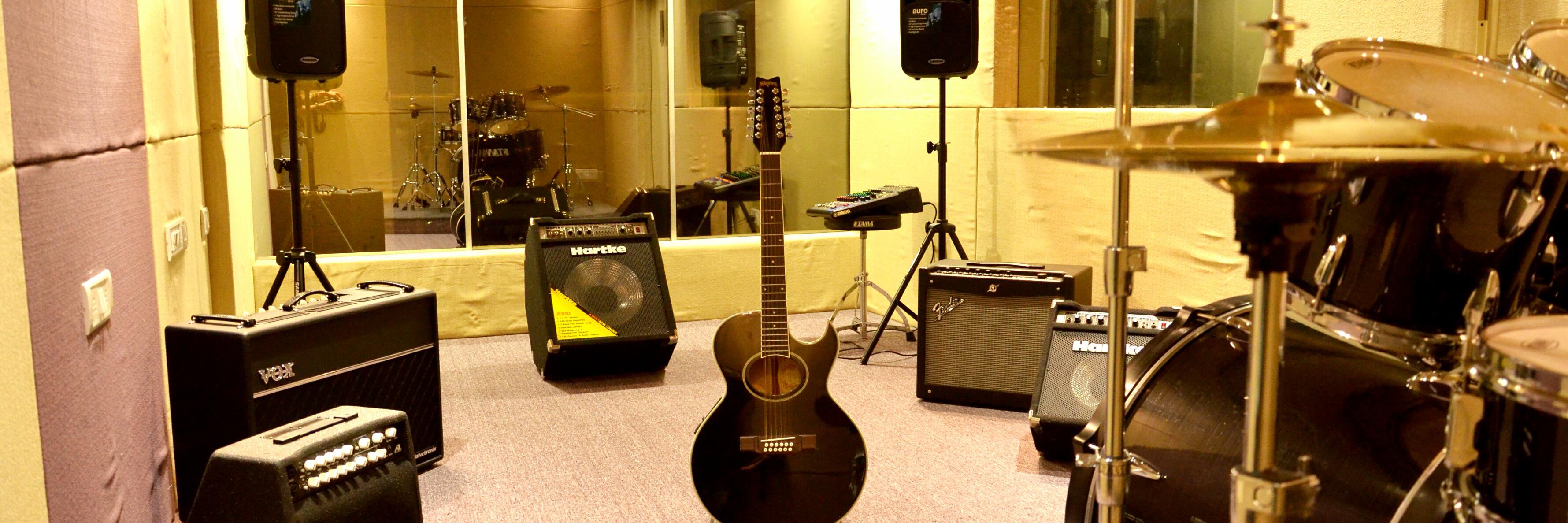 rbstudiosmumbai's profile banner image