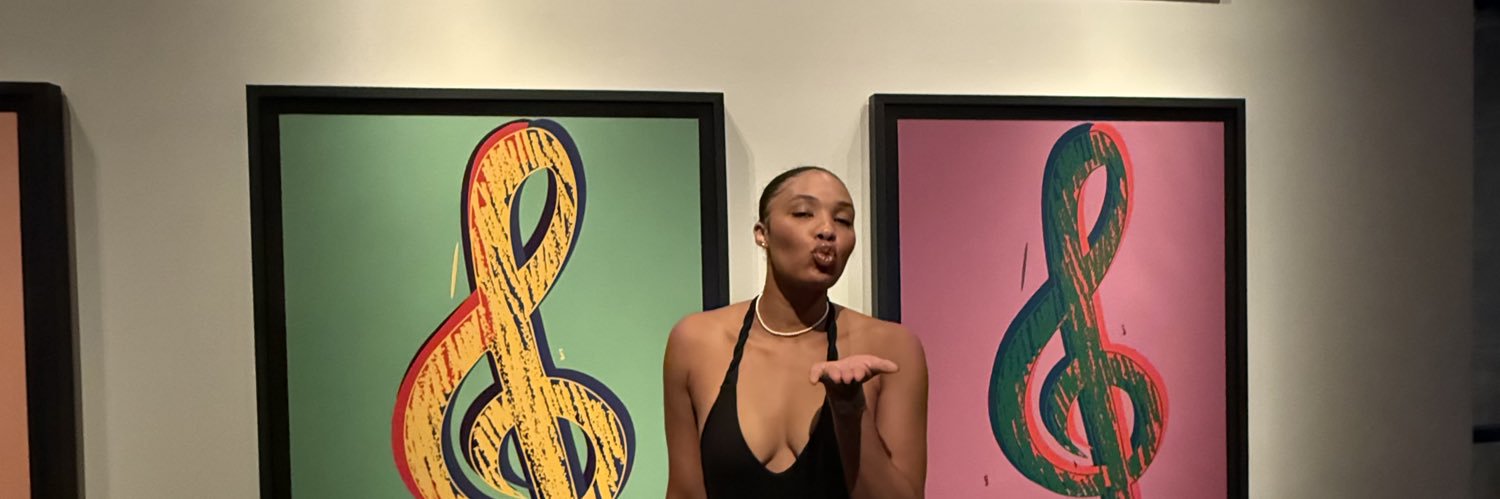 N'dea Jones banner