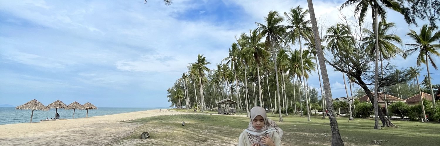 fNadiahAziz's profile banner image