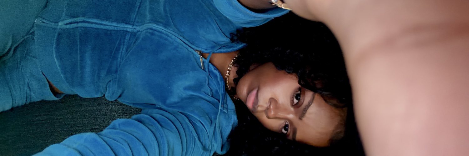 juscallmenae's profile banner image