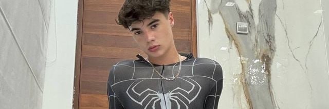 Leed banner