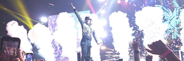 bea_corrine Profile Banner