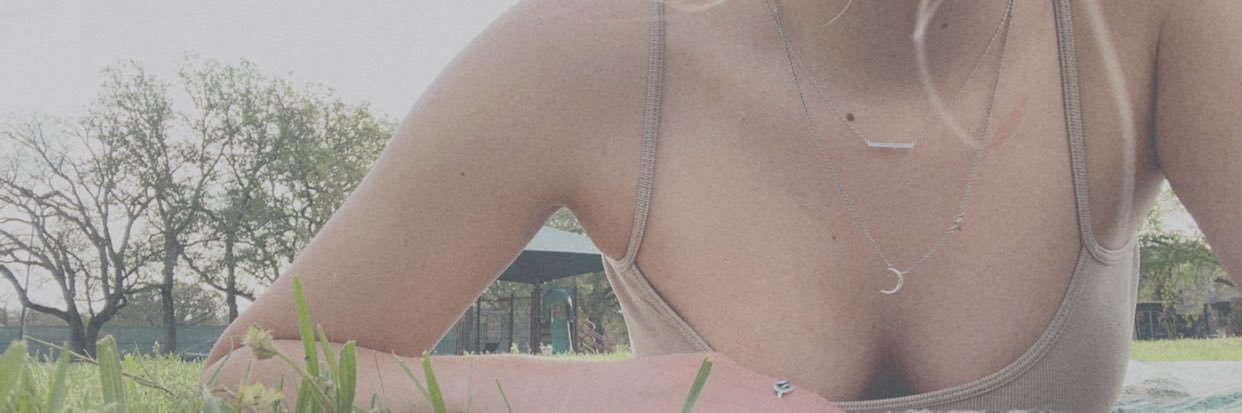 EstellaMayen's profile banner image