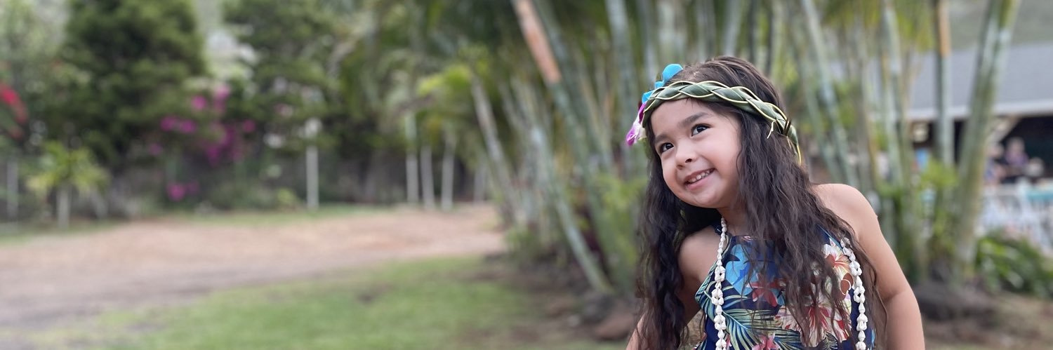 allysamarieE__'s profile banner image