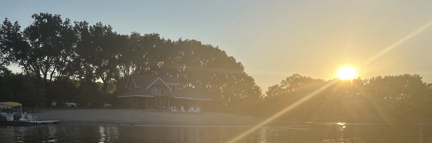 sritz15's profile banner image
