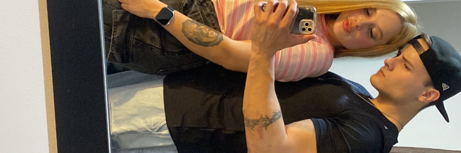 aboutiis_'s profile banner image