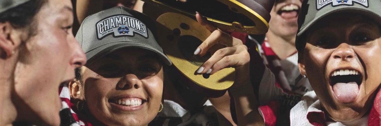dionne_macias's profile banner image