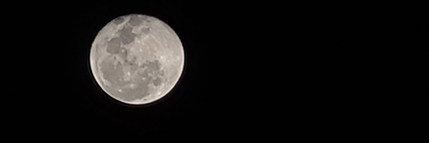 inerim's profile banner image