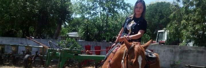 AlmaLopez2109's profile banner image