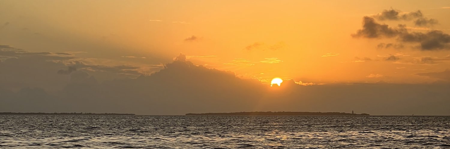 CharlsGloria's profile banner image