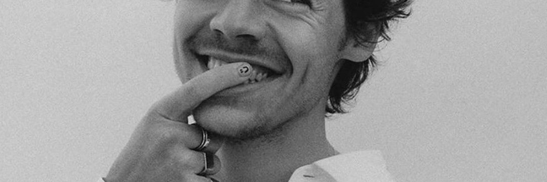 harryursucker's profile banner image