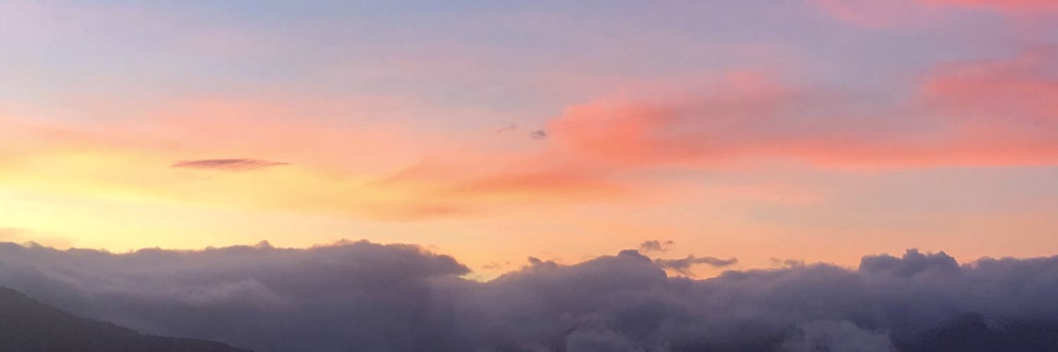 angelitom's profile banner image