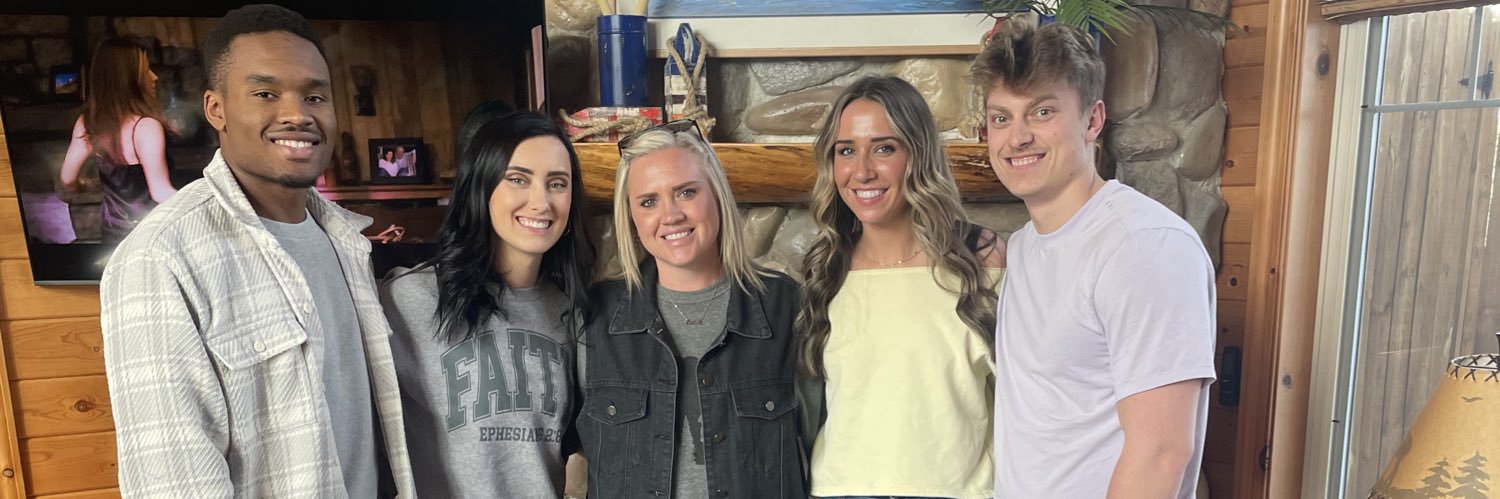 Haley_j2's profile banner image