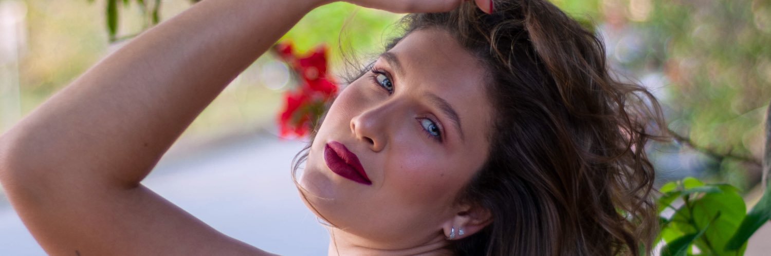 fefaourivio's profile banner image