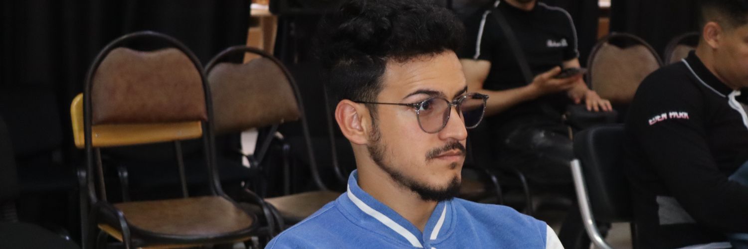usus_ever's profile banner image