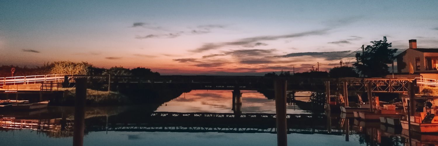 madiiiK's profile banner image