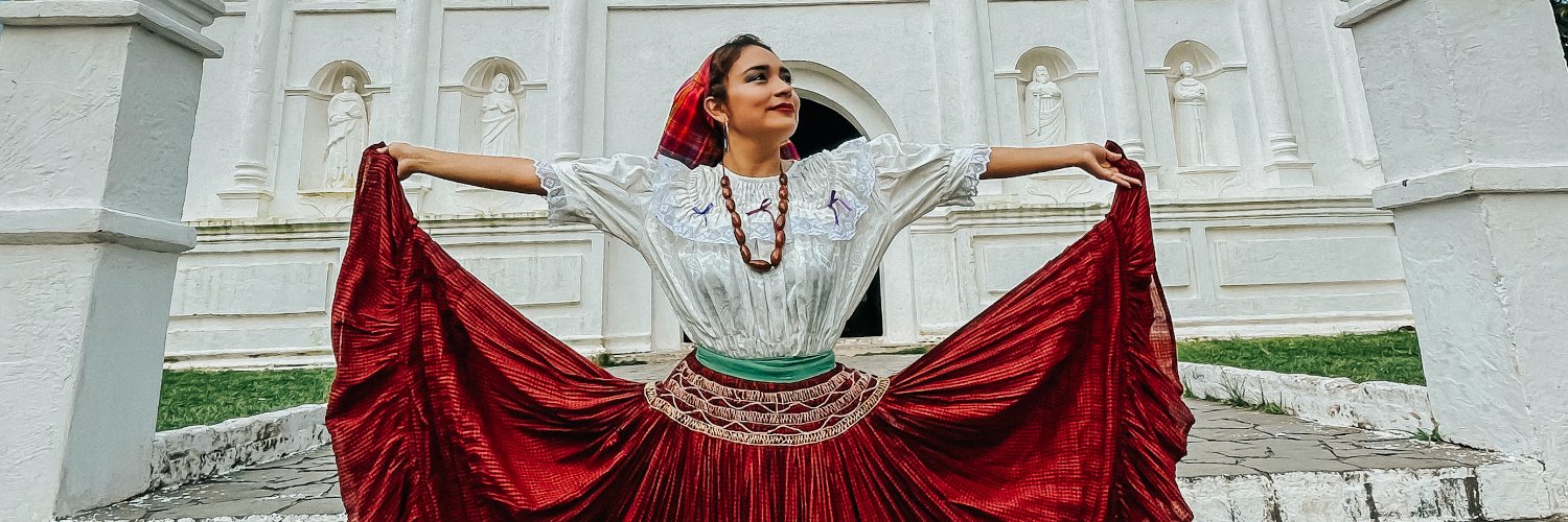 Lauri_Solorzano's profile banner image