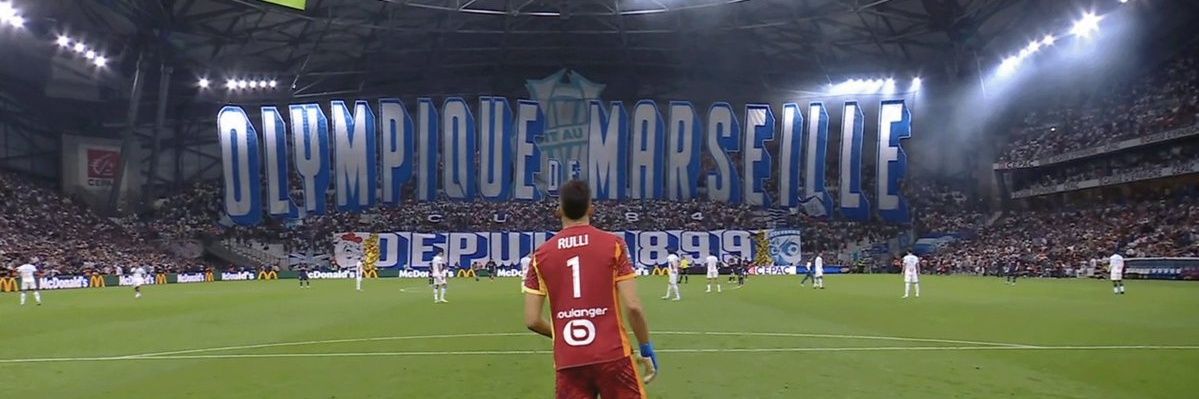 Willy 💙🤍 banner