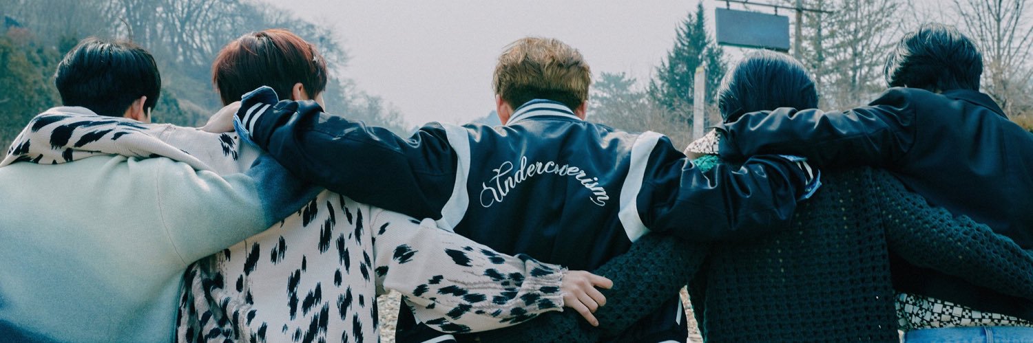 coenniee's profile banner image