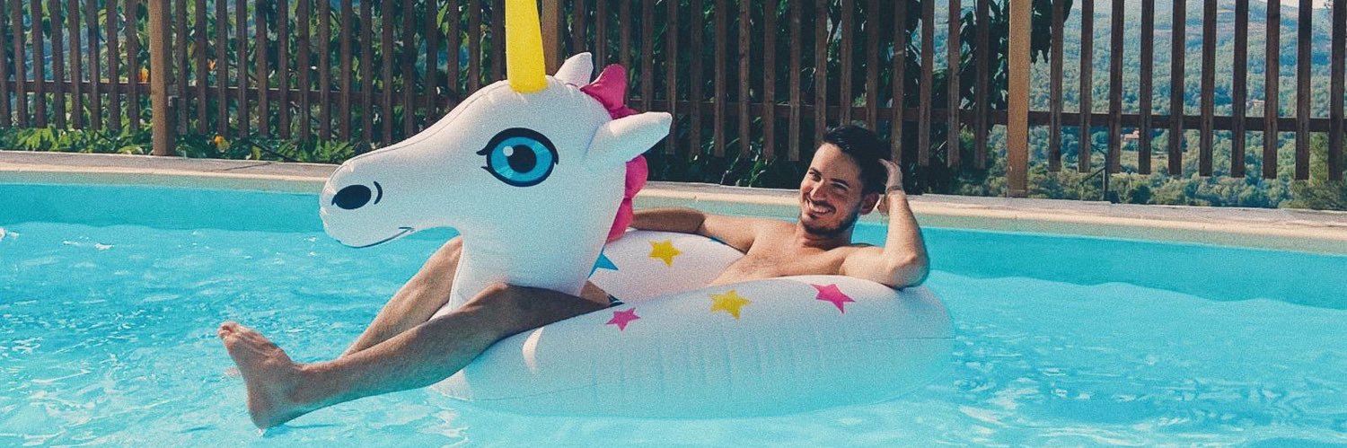 Paquito🥭 banner