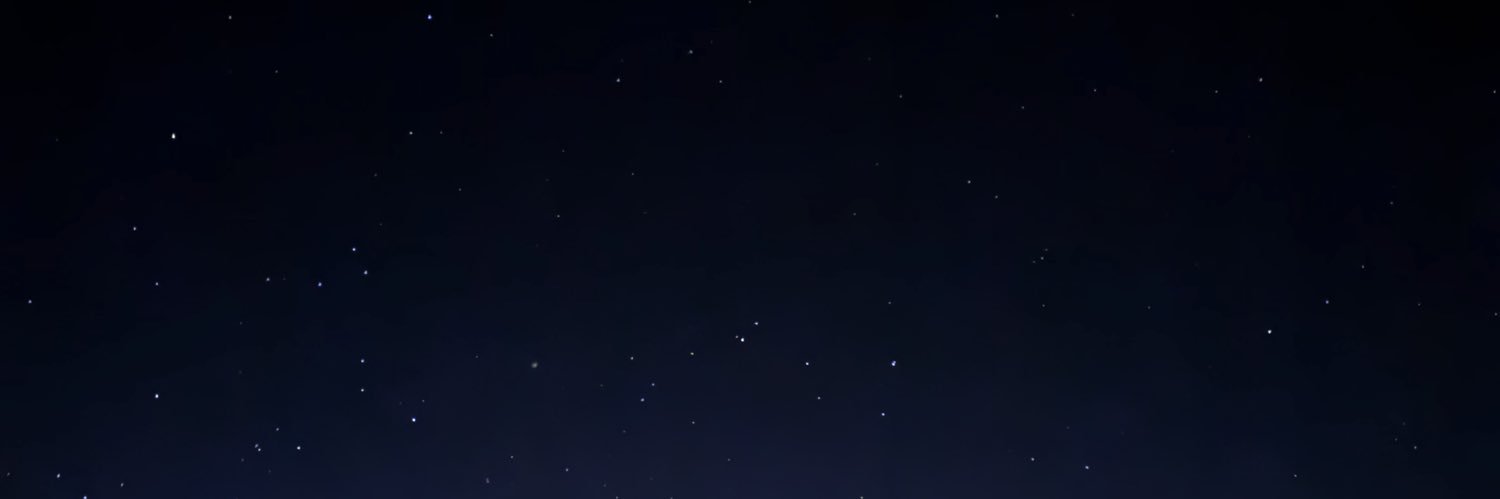 Momayxxi's profile banner image