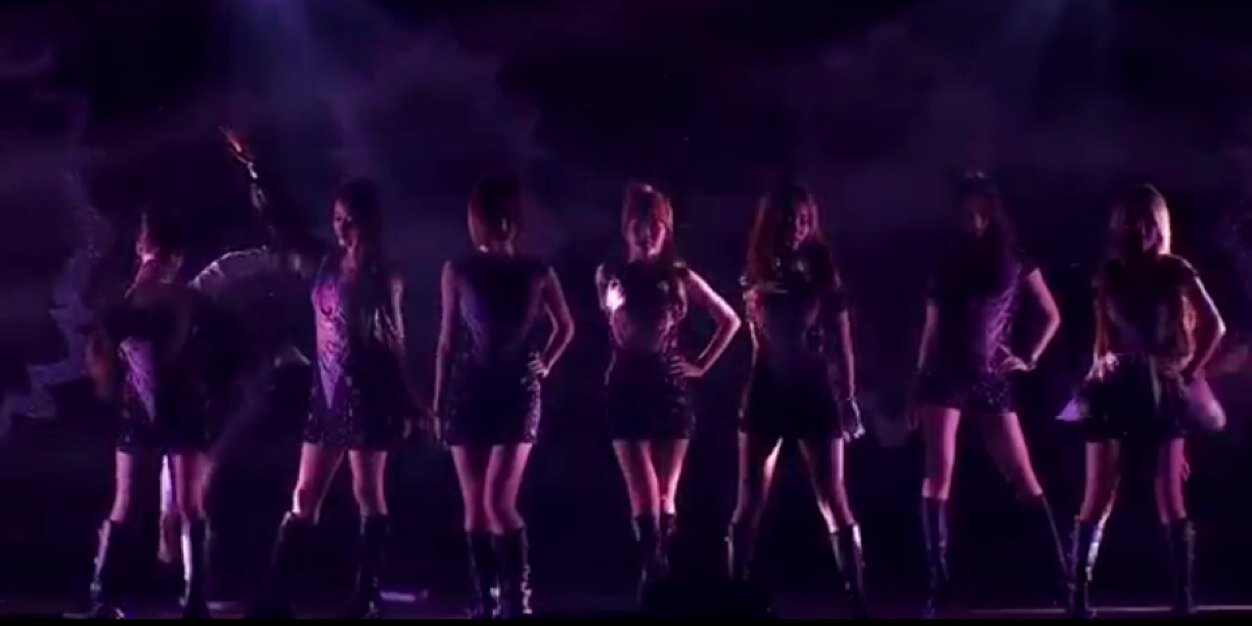 8118e's profile banner image