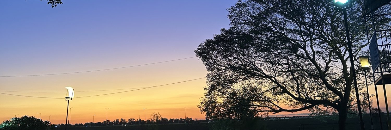 Ezequiel Dávalos banner