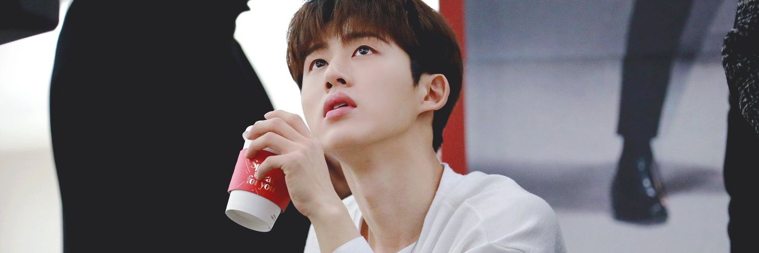 Ying 🐯🐥🌸🍫👶 banner
