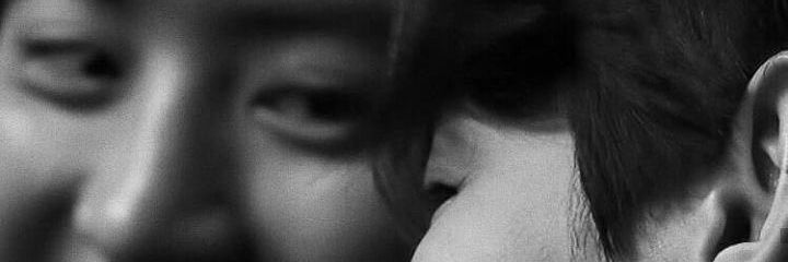 61° banner